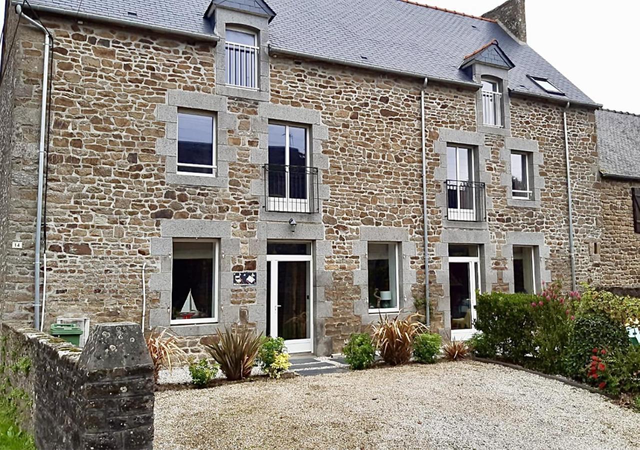 Maison Alfred Et Agatha Pleudihen-sur-Rance Bagian luar foto